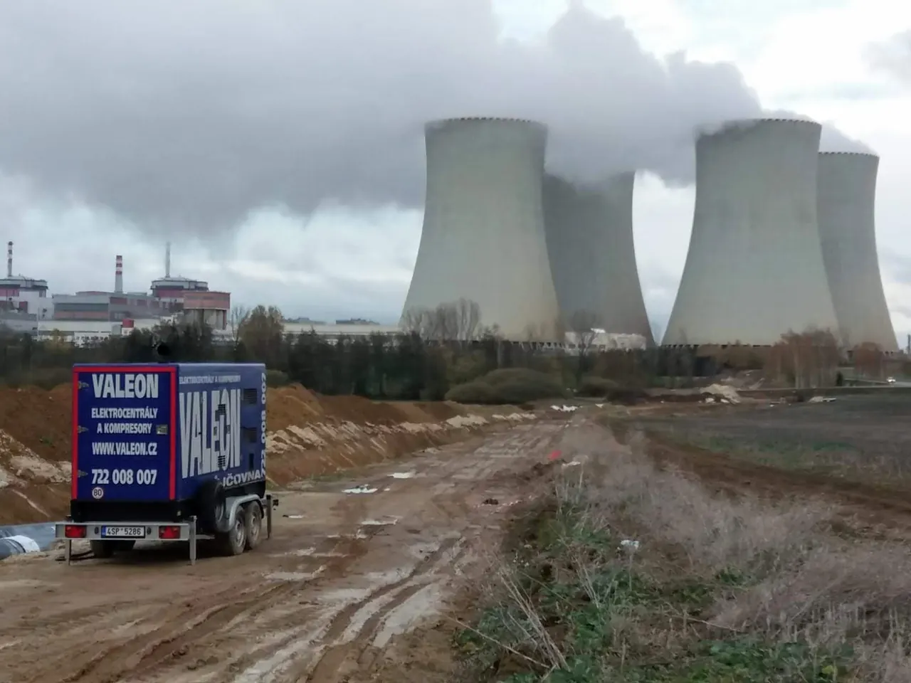 Stavba u jaderné elektrárny - nasazení elektrocentrály VALEON